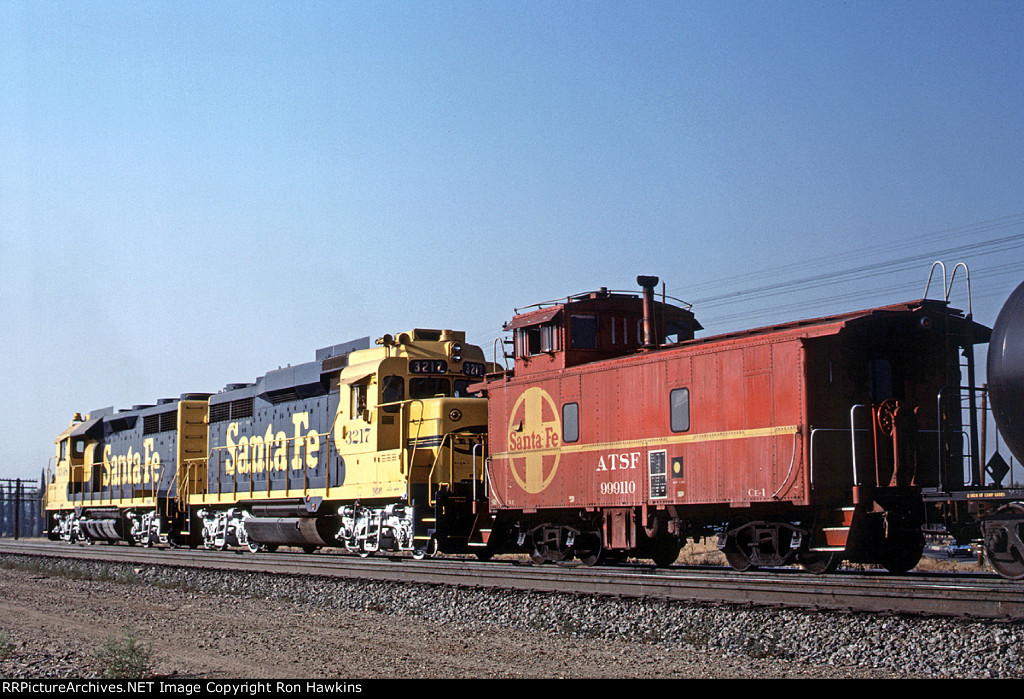 ATSF 3372, ATSF 3217, and ATSF 999110 (REPOST)